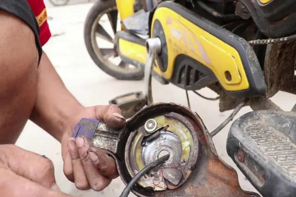 达州市电动车刹车故障